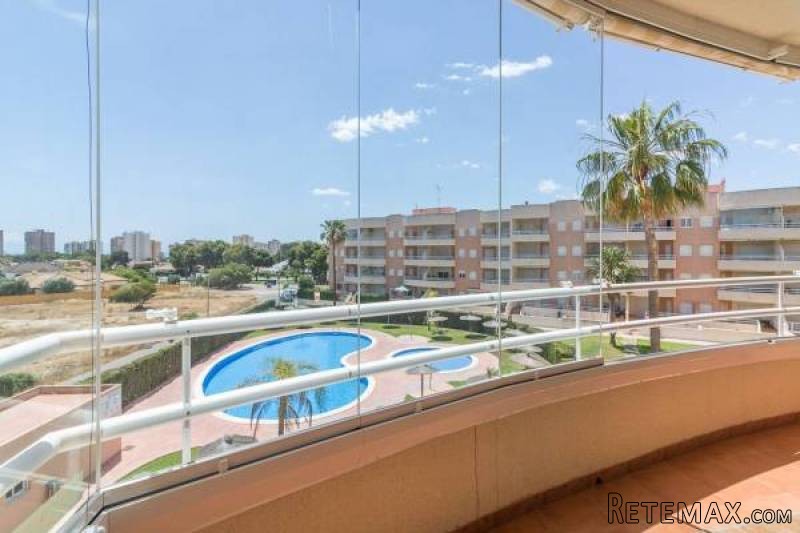 2 Bedroom 1 Bathroom Apartment In..
