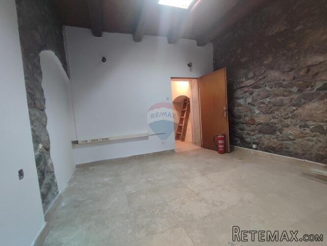 Ogulin centar-kuća sa dva poslovna prostora - 8