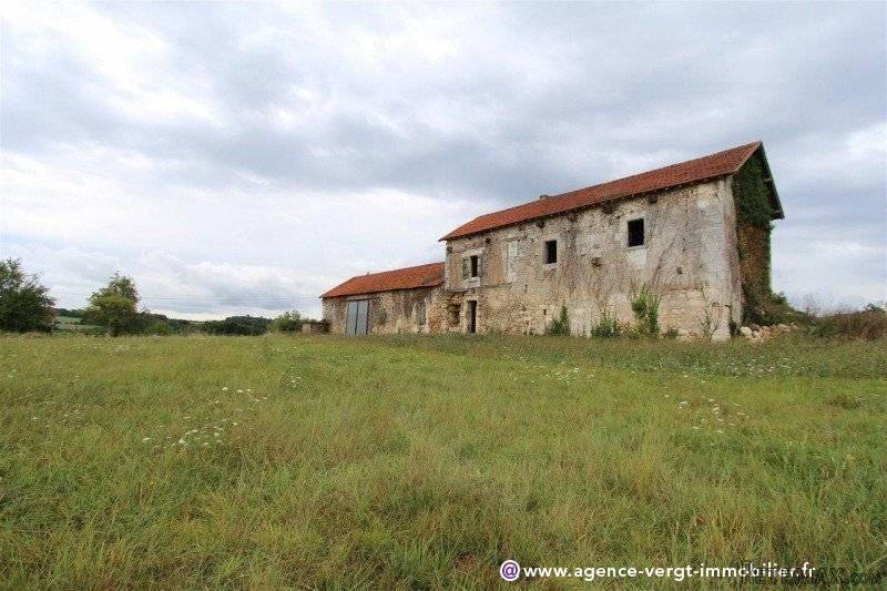 Ref 27170 : Beau Projet De Renovation - 2