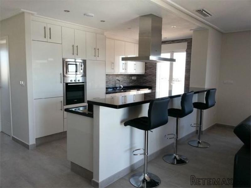 3 bedroom apartment for sale - 2