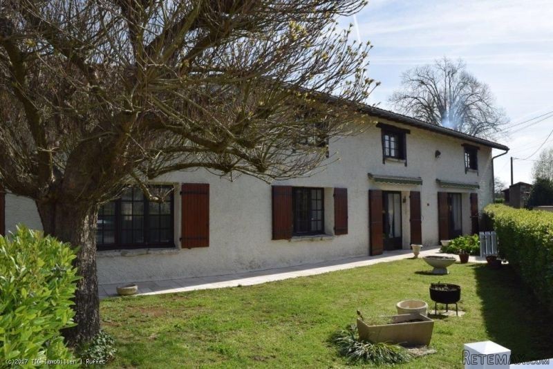 Five Bedroom House With Views In A..