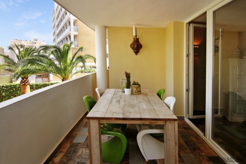 Beautiful 2 bedroom apartment near the..