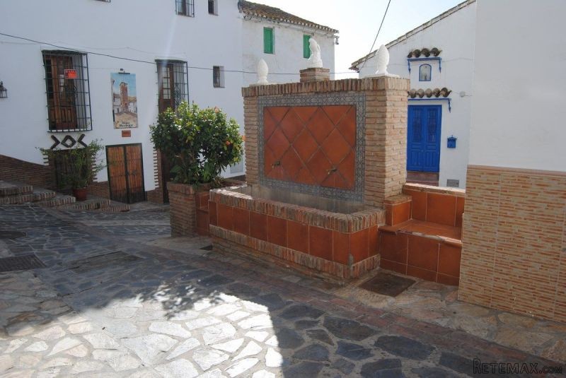 Town House for Sale in Archez 65.000..
