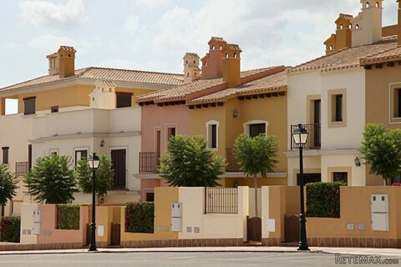 * 3 Bed Spanish Pueblo Style Townhouses
