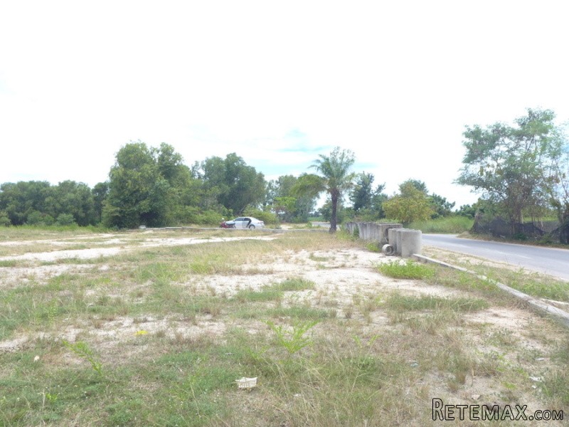 Attractive plot of 15.000 square meters.. - 2