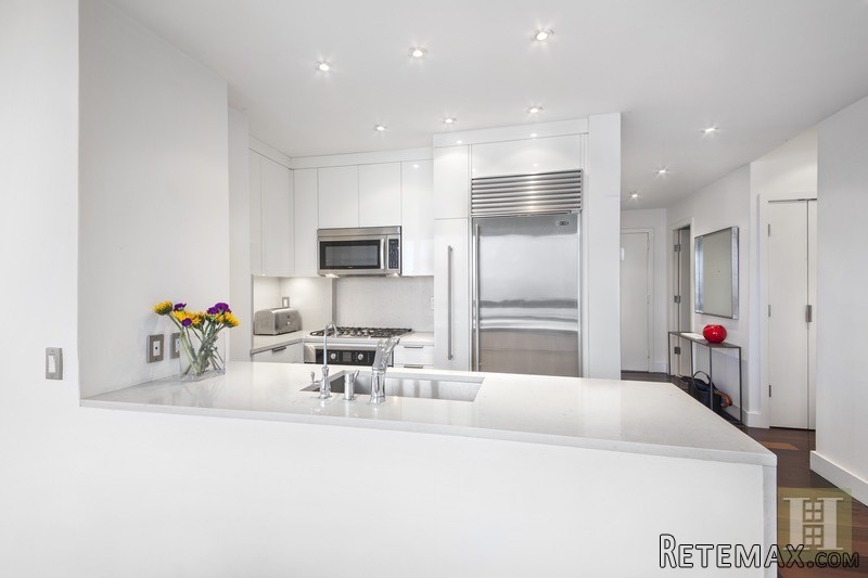 4 bedroom Apartment For Sale: 225 WEST.. - 2