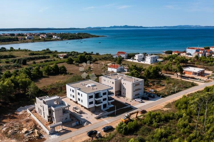 USELJIVA NOVOGRADNJA PRIVLAKA
