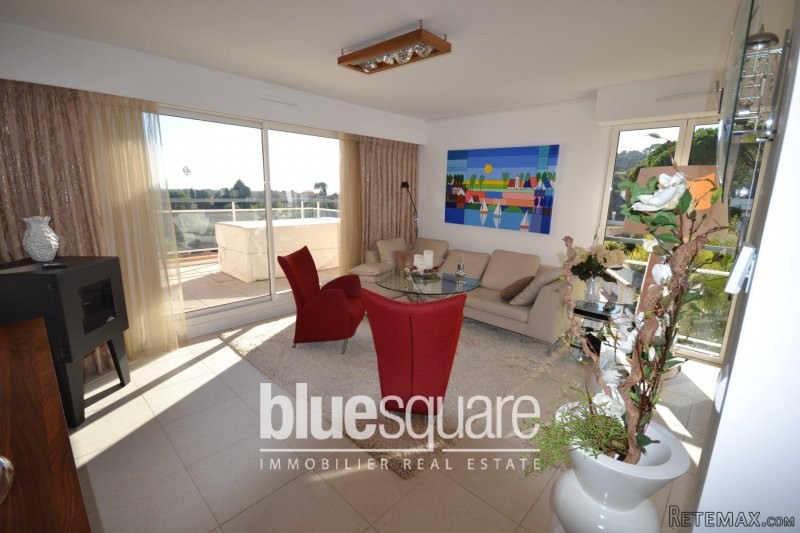 ROQUEBRUNE CAP MARTIN - TOP FLOOR..