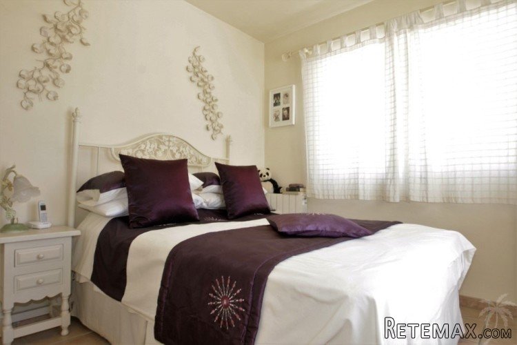 A very well presented, classy villa with sea views in a.. - 8
