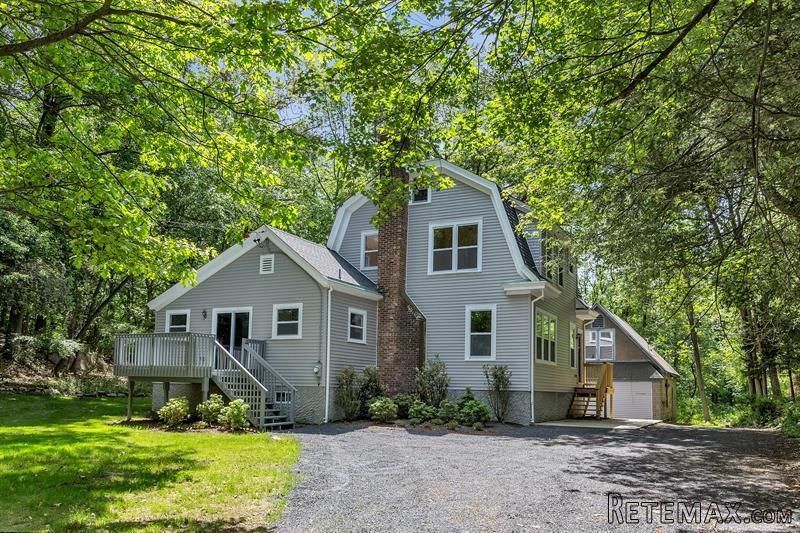 3 bedroom House For Sale: 1687 Amazon..