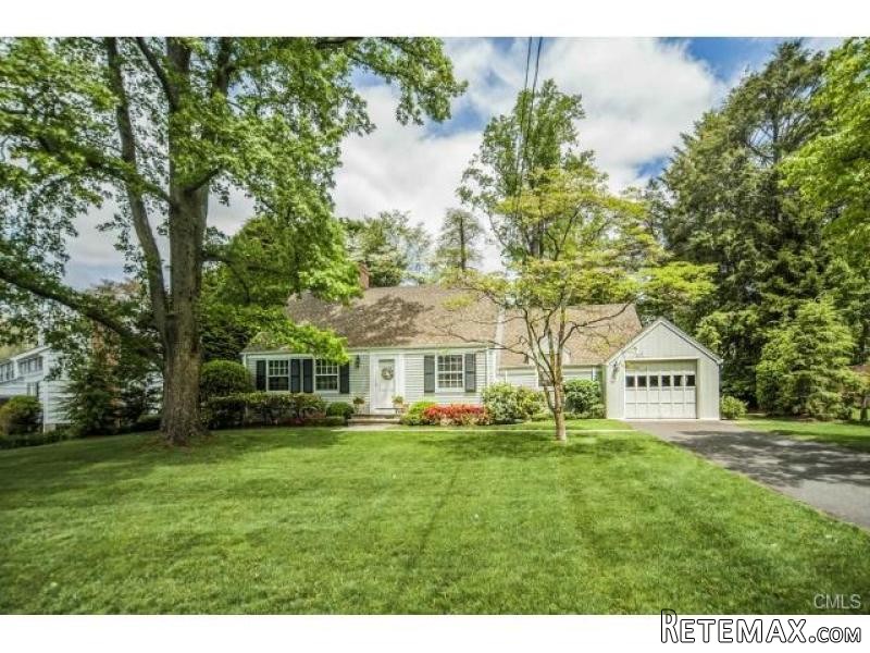 3 bedroom House For Sale: 6 TYLER..