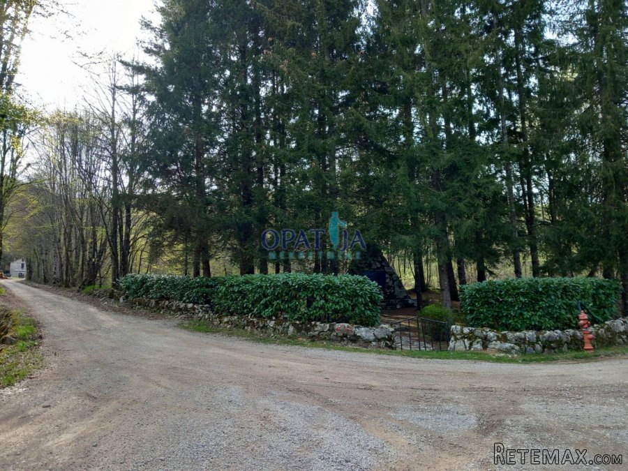 Lisina - parcela, sportsko-rekreacijske namjene 1297 m2.. - 2