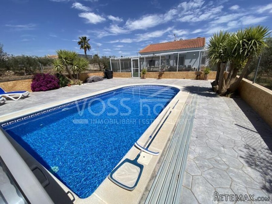 NEW & EXCLUSIVE TO VOSS HOMES - A beautifully presented.. - 2