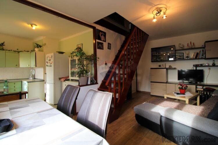 Rovinj, veliki stan 104m2 u centru-mogućnost 3 apartmana