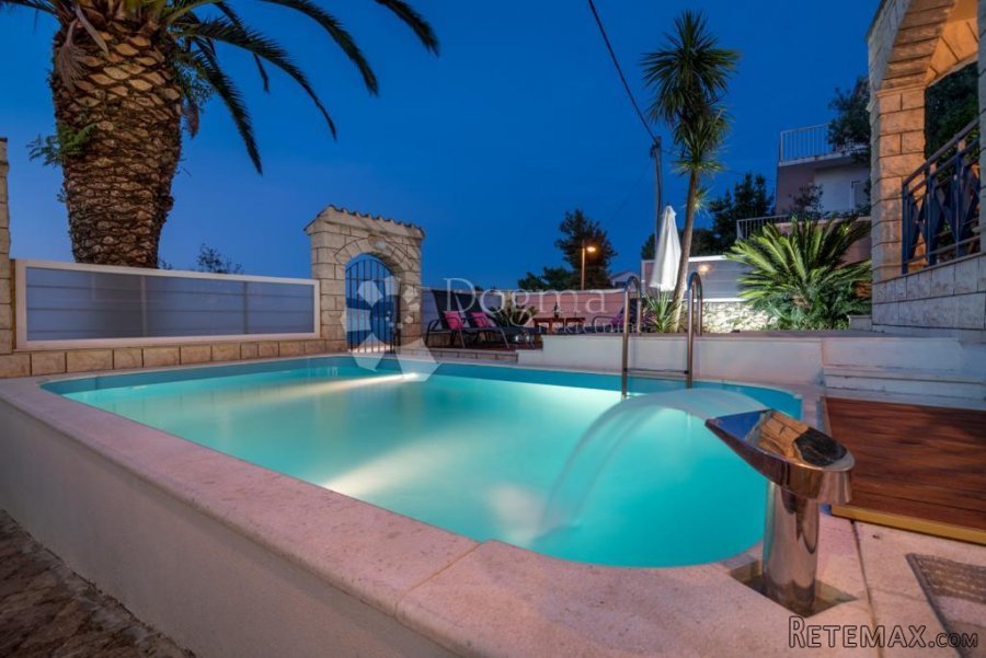 Villa prvi red uz more - TROGIR - 3