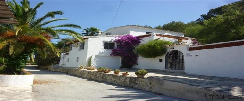 3 Bedrooms - Villa - Alicante - For Sale