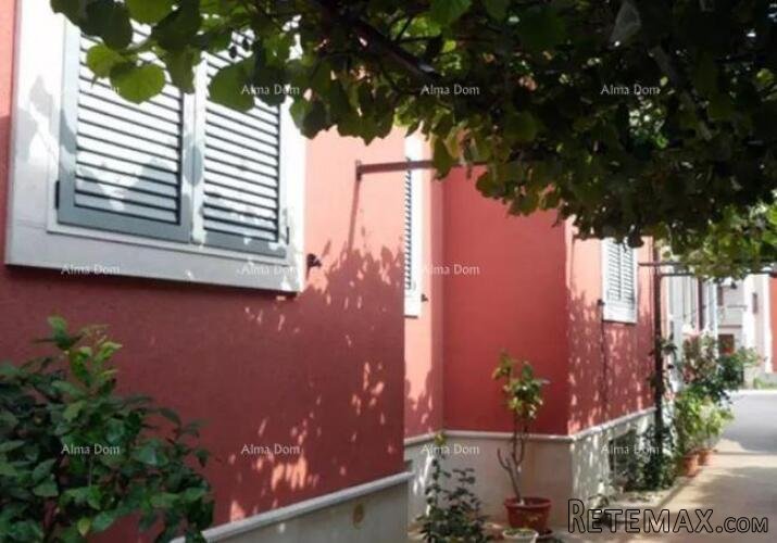 Kuća s 14 apartmana u blizini starog centra Rovinja - 4