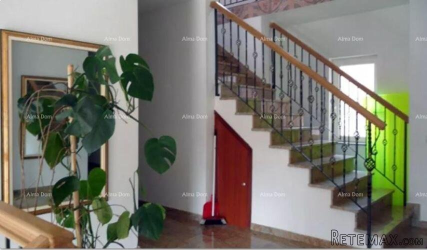 Kuća s 14 apartmana u blizini starog centra Rovinja - 5
