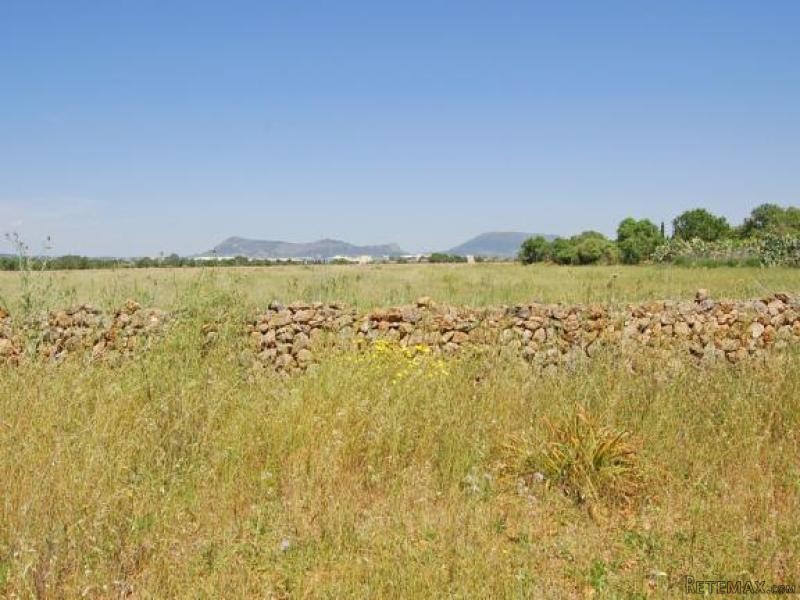 Large Plot Near The Son Antem Golf..