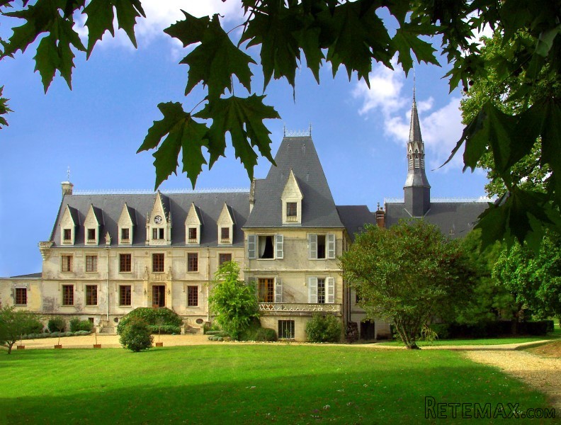 Nlen001961 - Restored 18c Chateau Hotel - 2