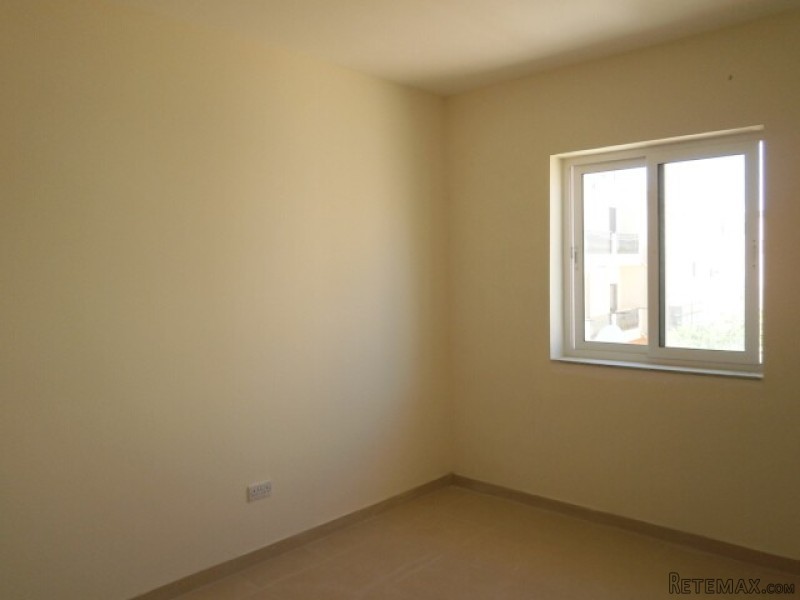 Flat, Luxurious Finish - 2