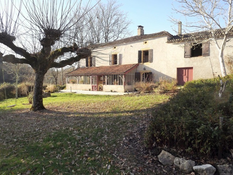 Old Stone House With Pool At The Base.. - 2