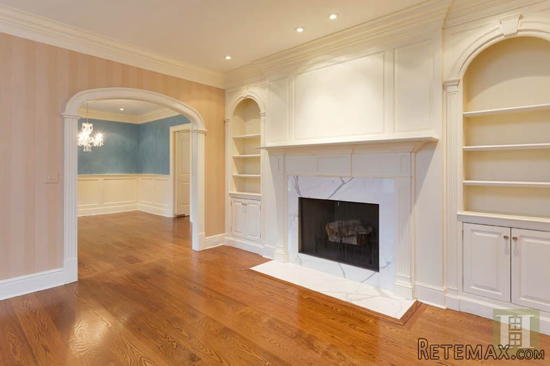 4 bedroom House For Sale: 22 DRIFTWAY.. - 2