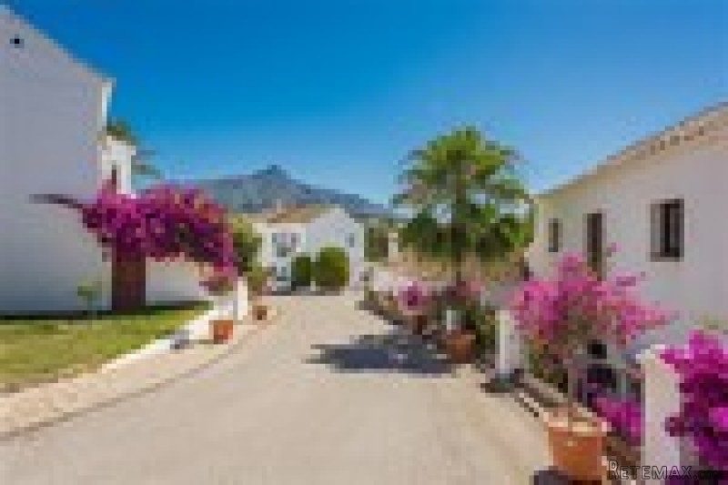 2 Bedrooms - Property - Malaga - For..