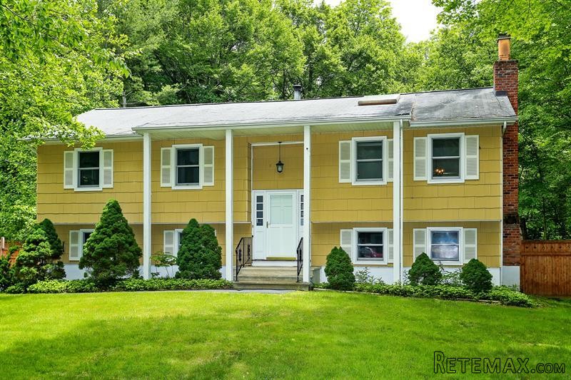 3 bedroom House For Sale: 2596 Gregory..