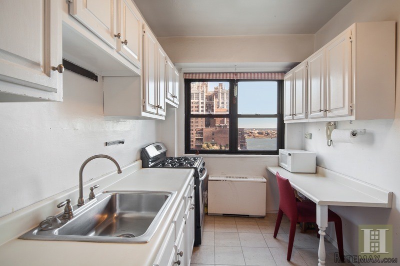 2 bedroom Apartment For Sale: 305 EAST.. - 2
