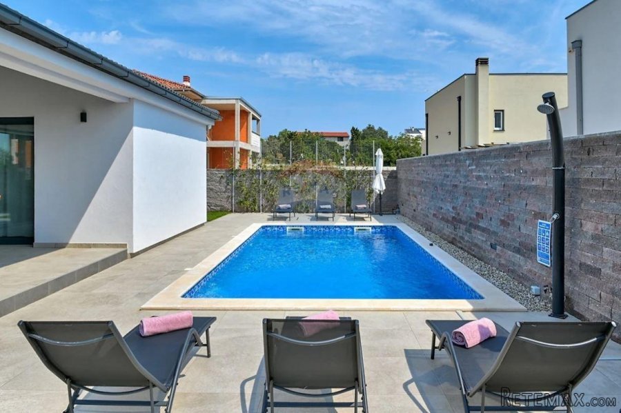 Pula - nova, moderna kuća s bazenom 145m2 - 6