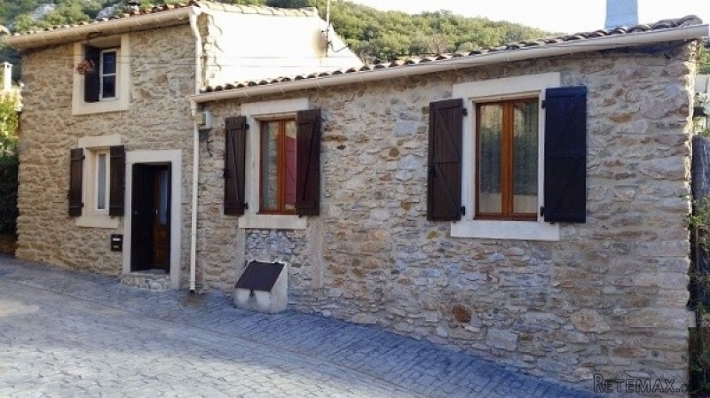 Super Stone House With 130 m2 Of Living..