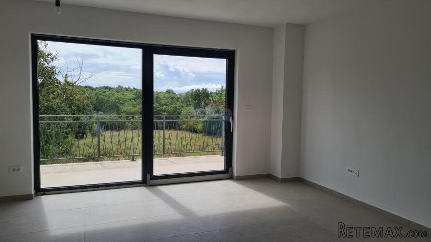 Poreč: Moderan stan 1. kat + krovna terasa 90m2 - 8