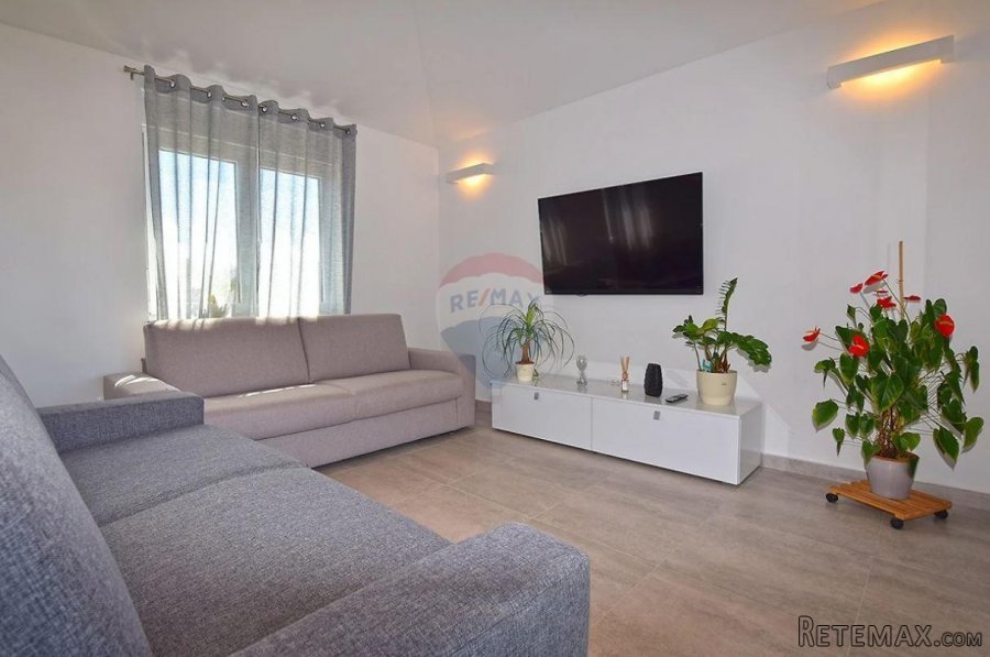 Pula - nova, moderna kuća s bazenom 145m2 - 10