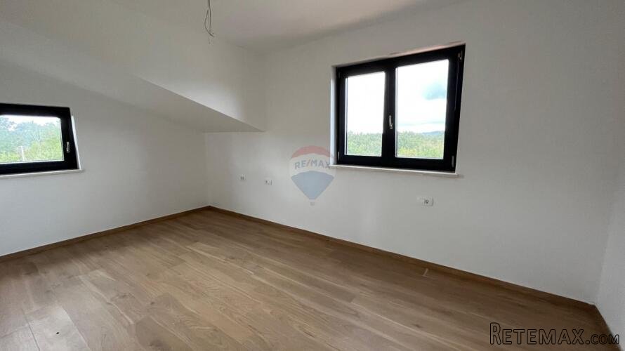 Istra, Poreč okolica - dva stana u visokom potkrovlju - 2