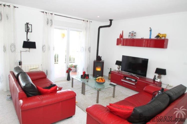 Large villa with beautiful panorama view over the mountains.. - 2