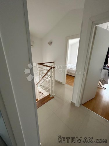 Dvoetažni apartman u mirnom okružju - 6