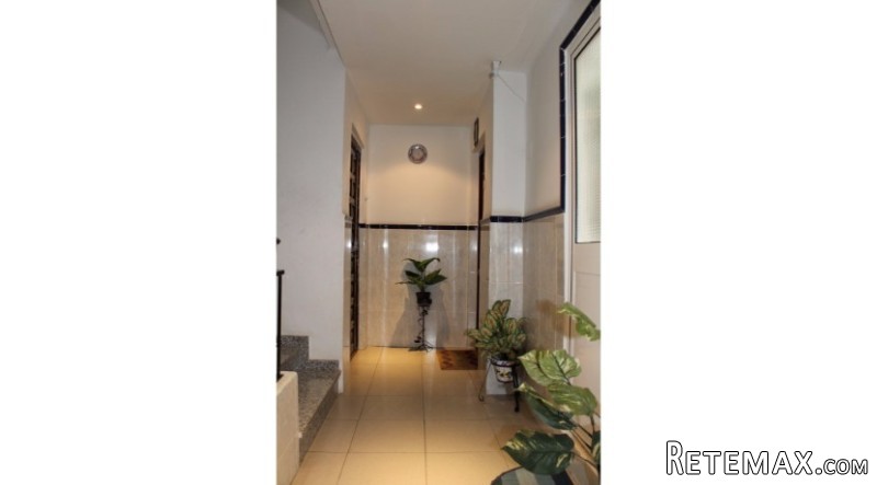 Conveniently Located 2 Bedroom.. - 2