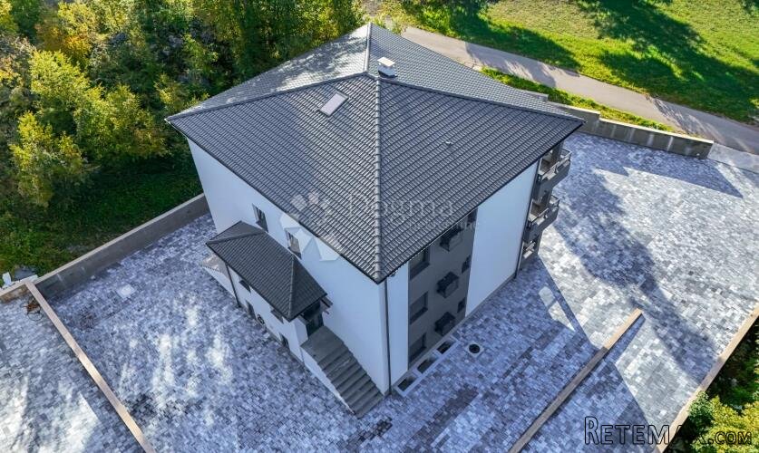 Izuzetno kvalitetna novogradnja u blizini centra Matulja