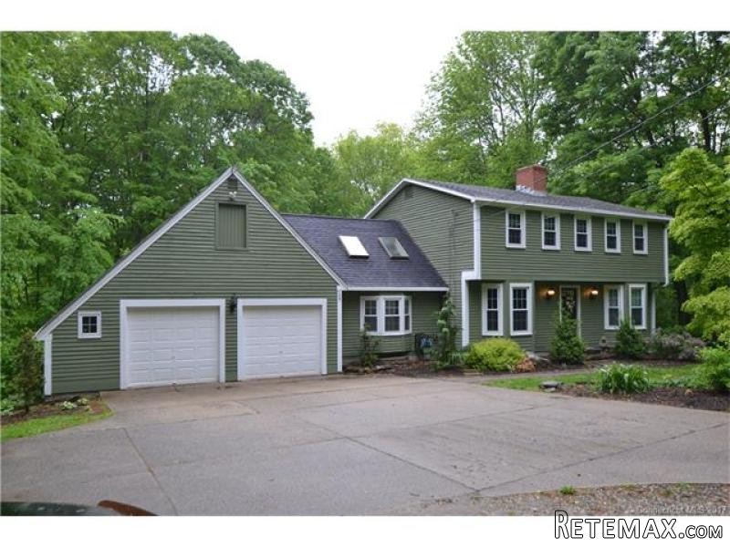 3 Bedrooms - Colonial - CT - For Sale