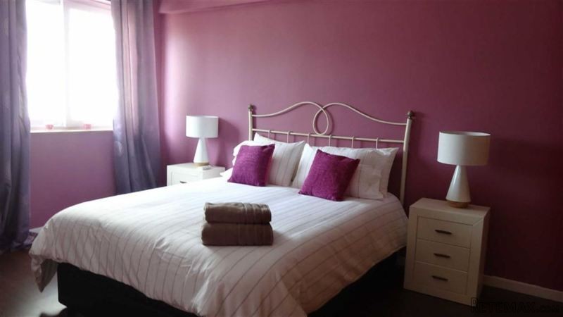 3 bed apartment in Marina Court - 2