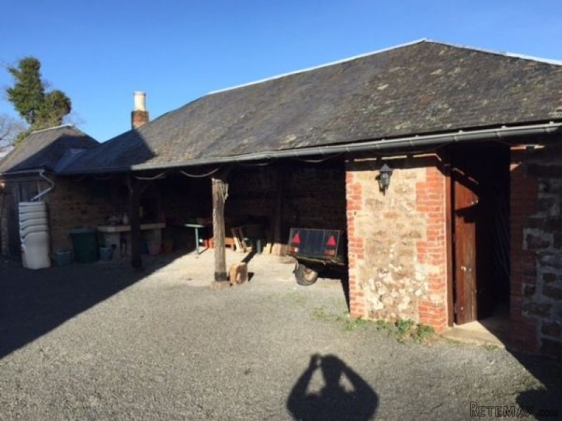 Detached House with Outbuilding - 2