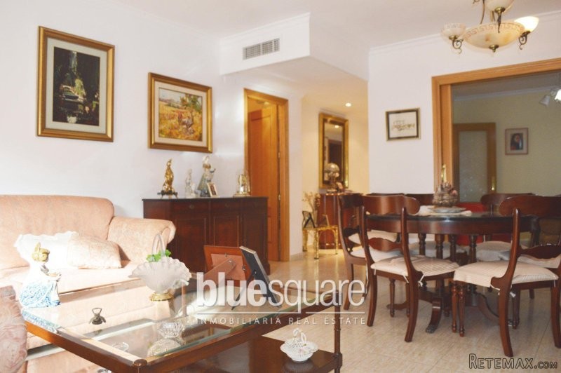 Town centre 3 bedroom apartment with.. - 2