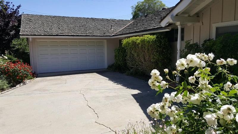 4 bedroom House For Sale: 531 Grove Ln - 2