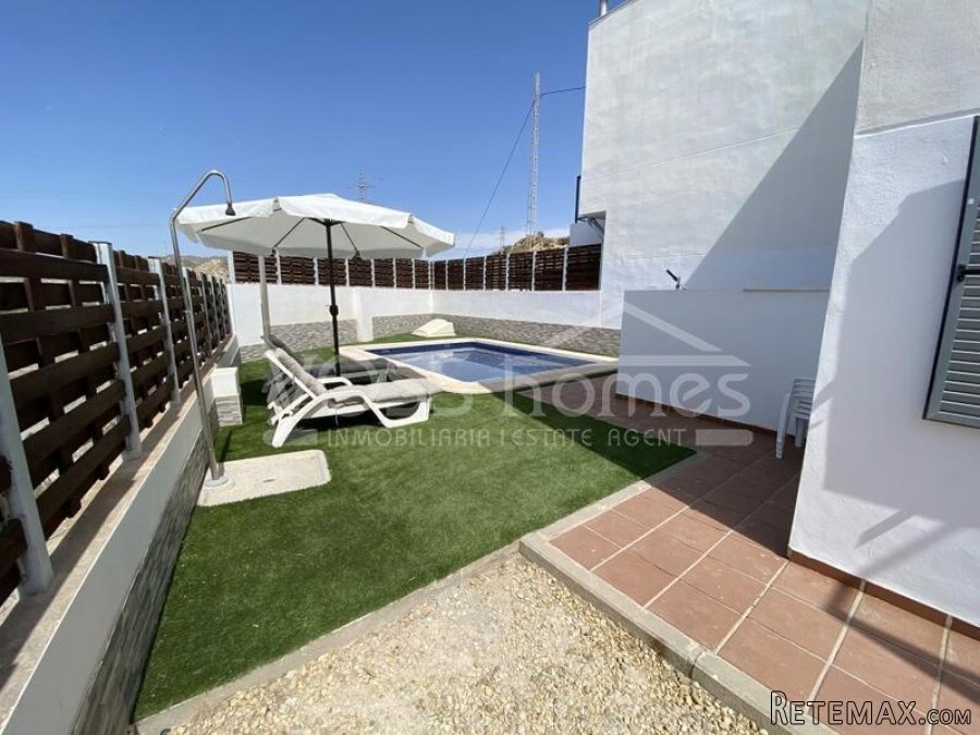 NEW & EXCLUSIVE TO VOSS HOMES - A very spacious, modern.. - 3