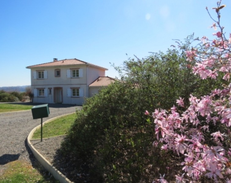 Country house in bucolic setting, pool.. - 2