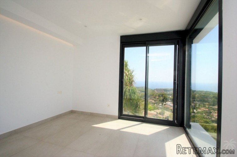 New luxury villa on the coast of Benissa with open sea.. - 7