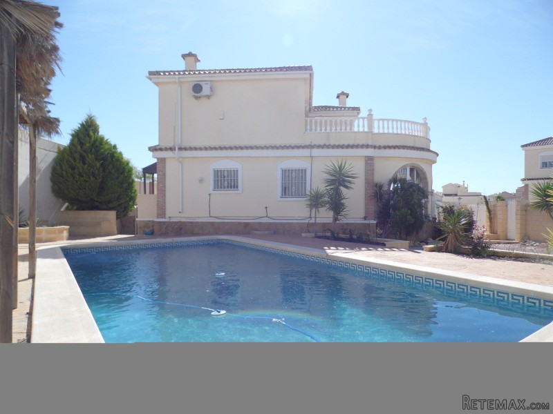 4 Bedrooms - Villa - Alicante - For Sale - 2