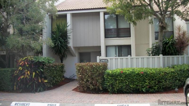 2902 Bridgewood Lane #2902, Boca Raton.. - 2