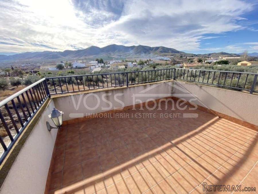 EXCLUSIVE TO VOSS HOMES - A very deceptively spacious 3.. - 3